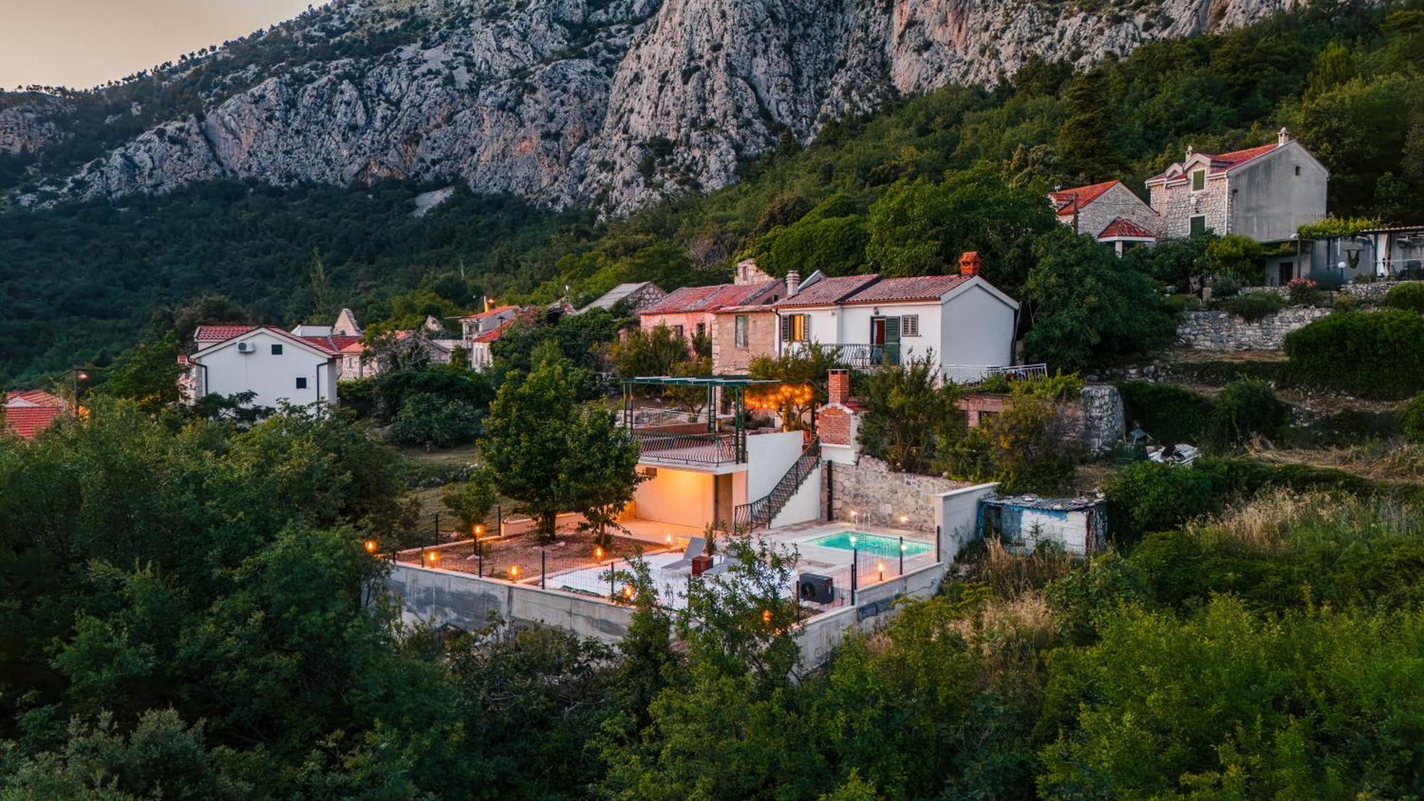 House Dida Mate - Cozy House In Nature With Heated Pool Tučepi Exterior foto