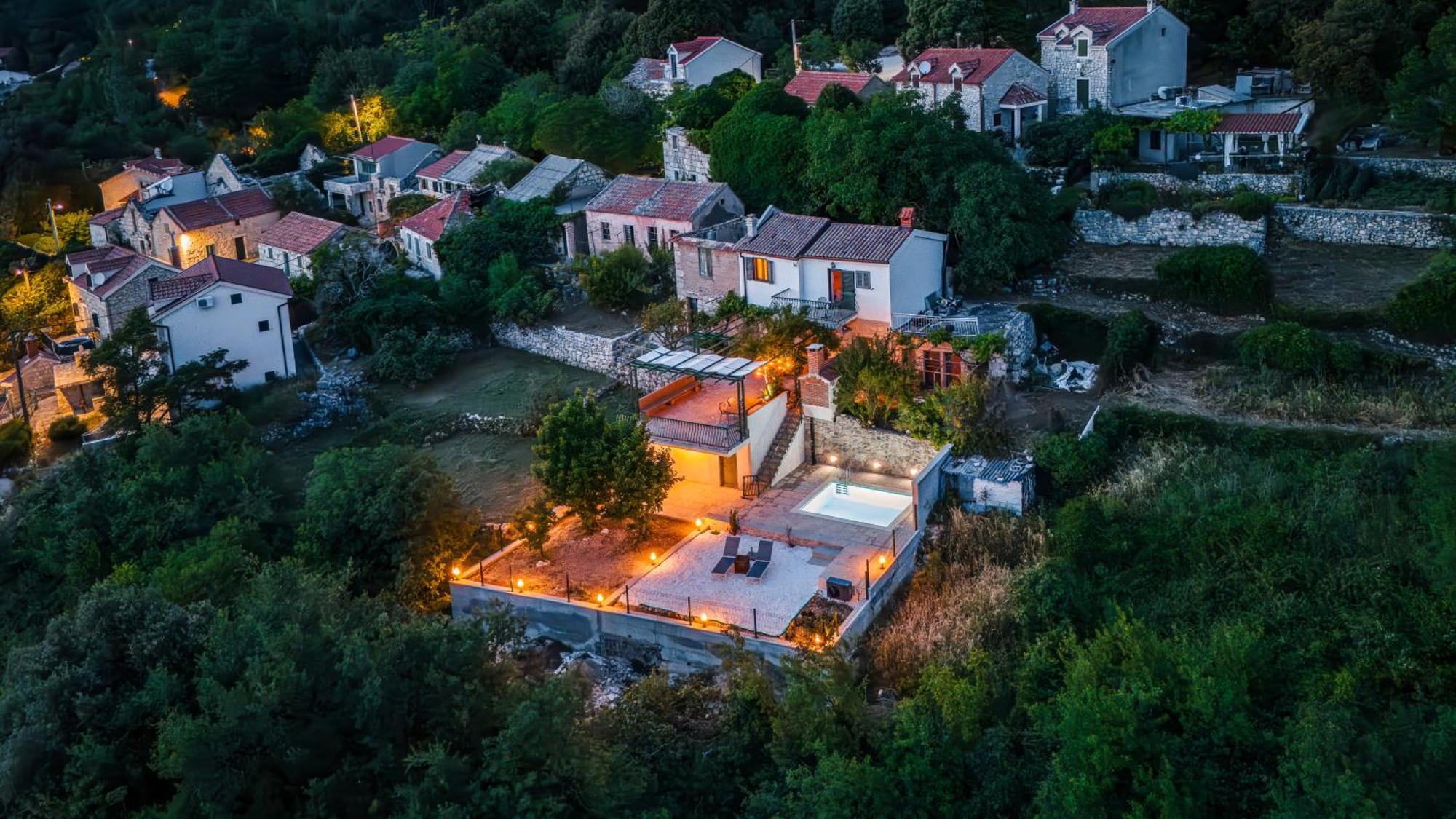 House Dida Mate - Cozy House In Nature With Heated Pool Tučepi Exterior foto